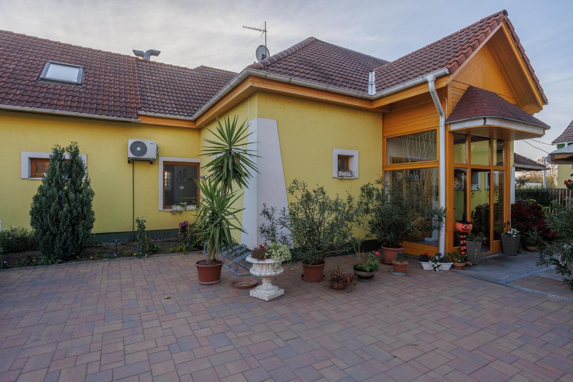 Harang Panzio Bed & Breakfast Gyomaendrőd Екстериор снимка